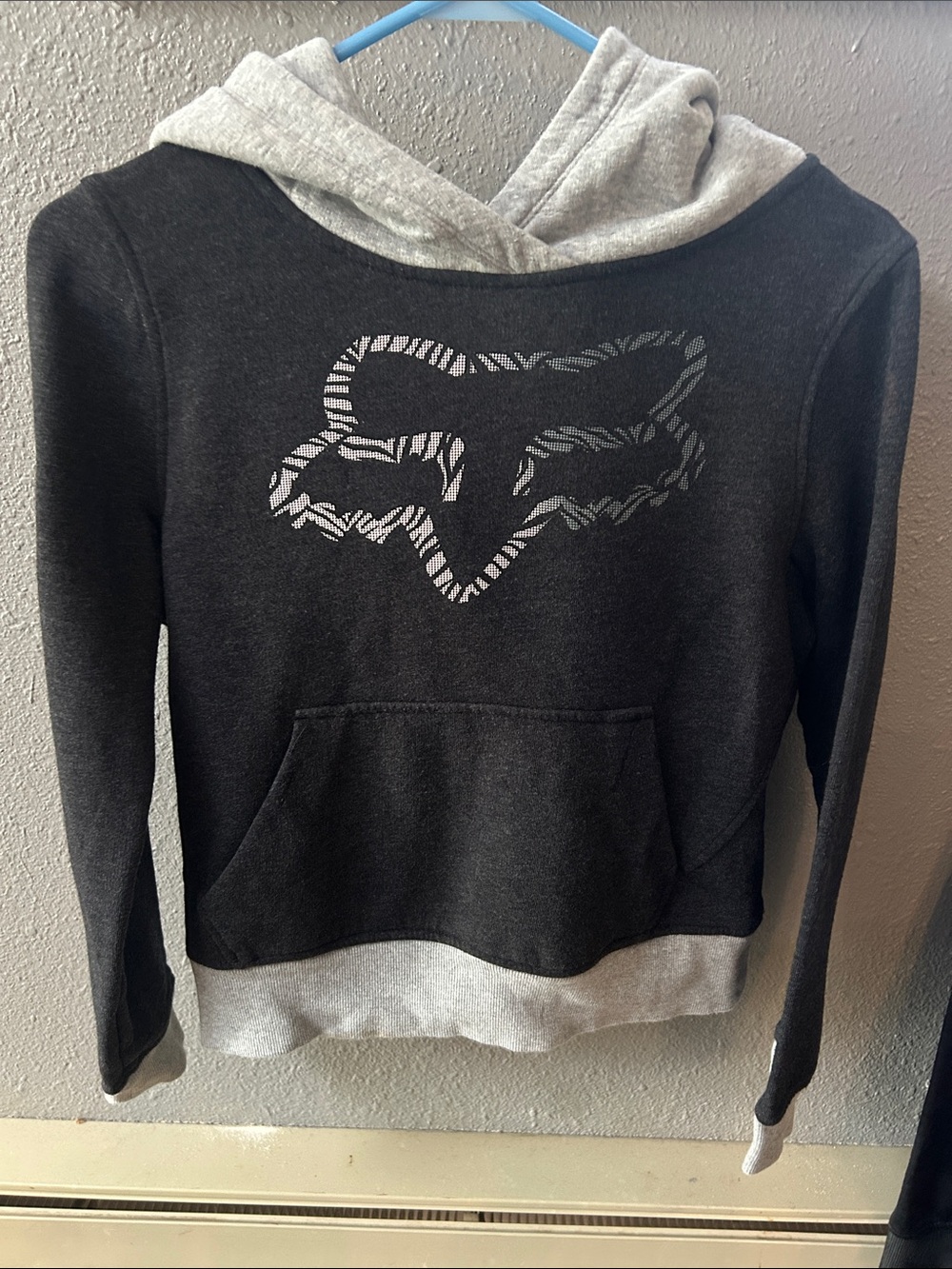 Fox Black and Gray Hooded Pullover Sweatshirt Size S
